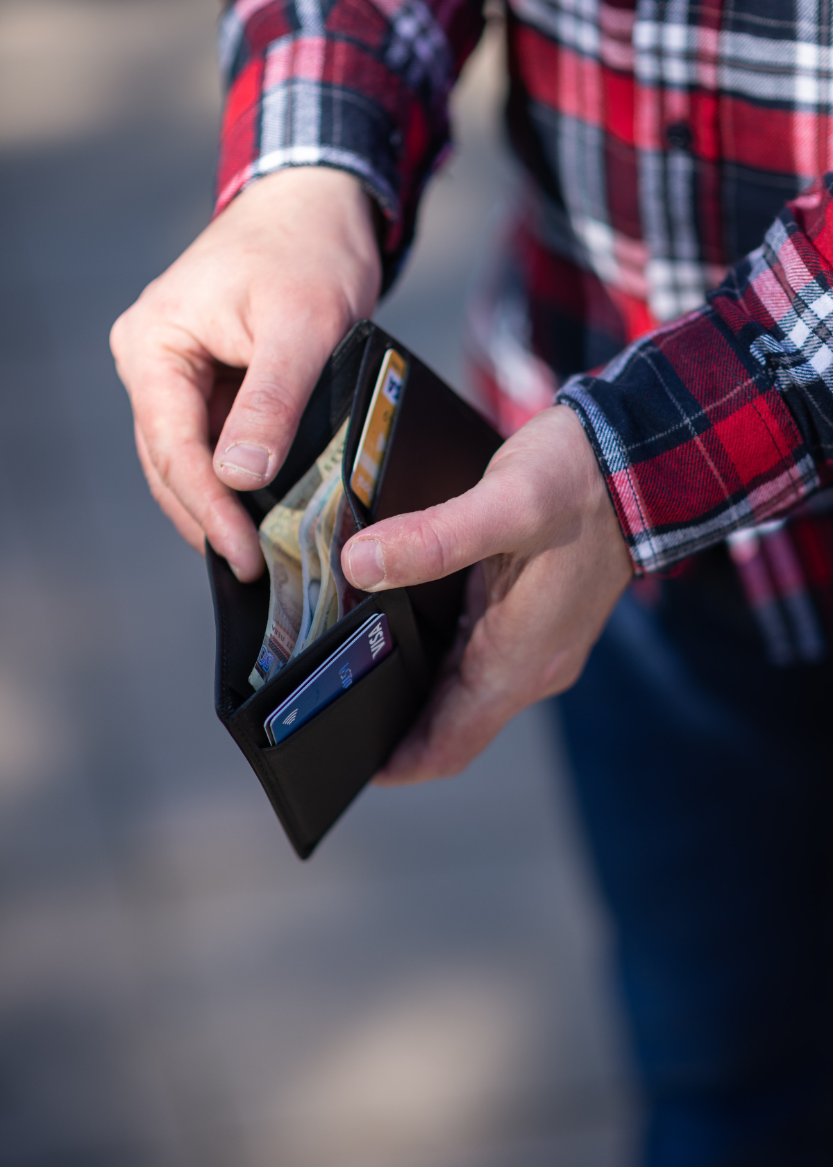 Best Smart Wallet: Stay Organized and Secure!