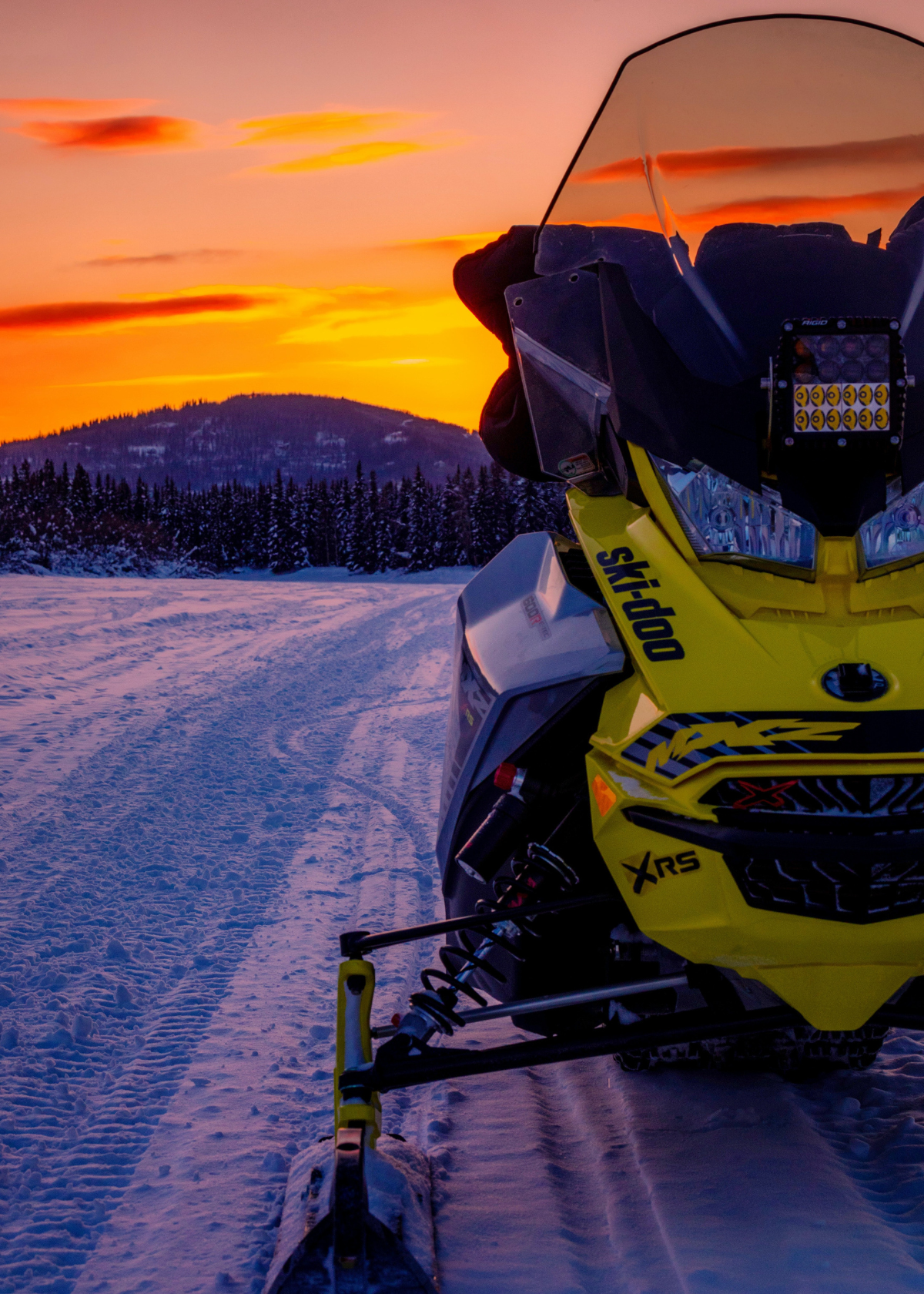 Why Buying a GPS for Snowmobiling on Amazon is a Good Idea!